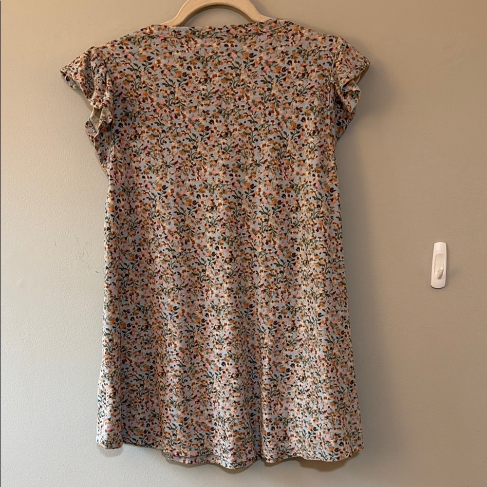 Lane Bryant Cap Sleeve Ruffled Tie Front Blouse Size 10/12 - Picture 5 of 5
